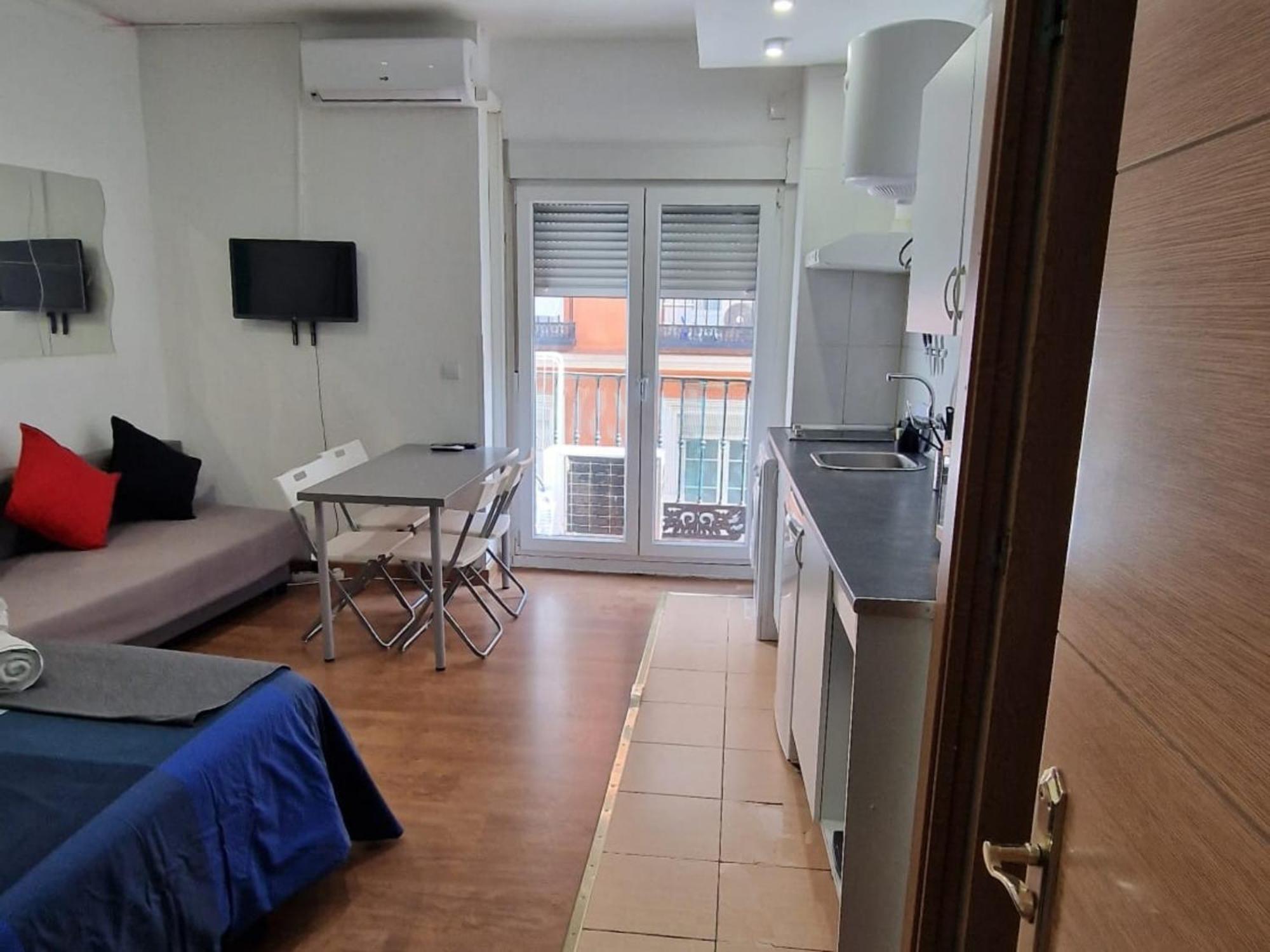 Apartamentos Econostay Chueca Madrid Exterior photo