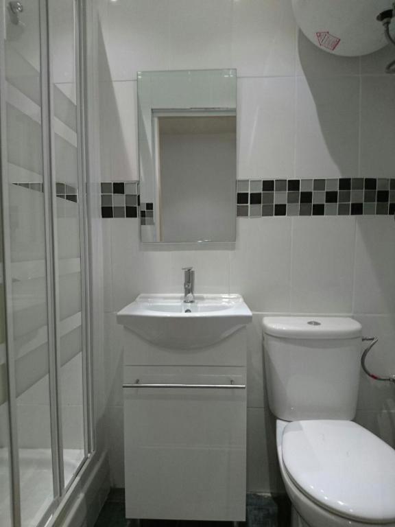 Apartamentos Econostay Chueca Madrid Exterior photo